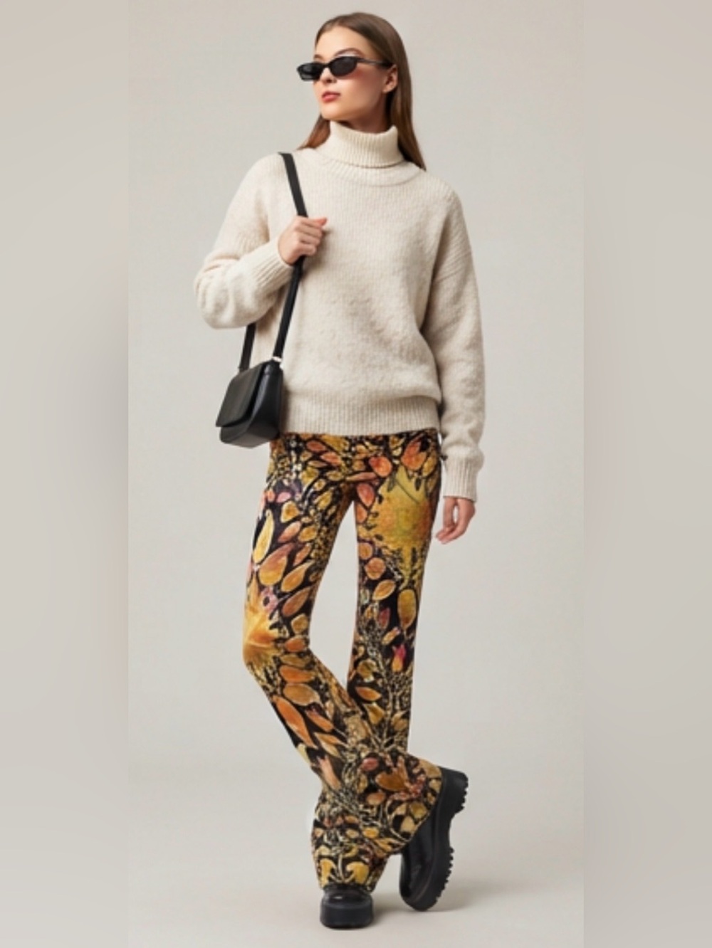 Zara flared pants feature a high-waisted bold, retro- design multicolor size XS
